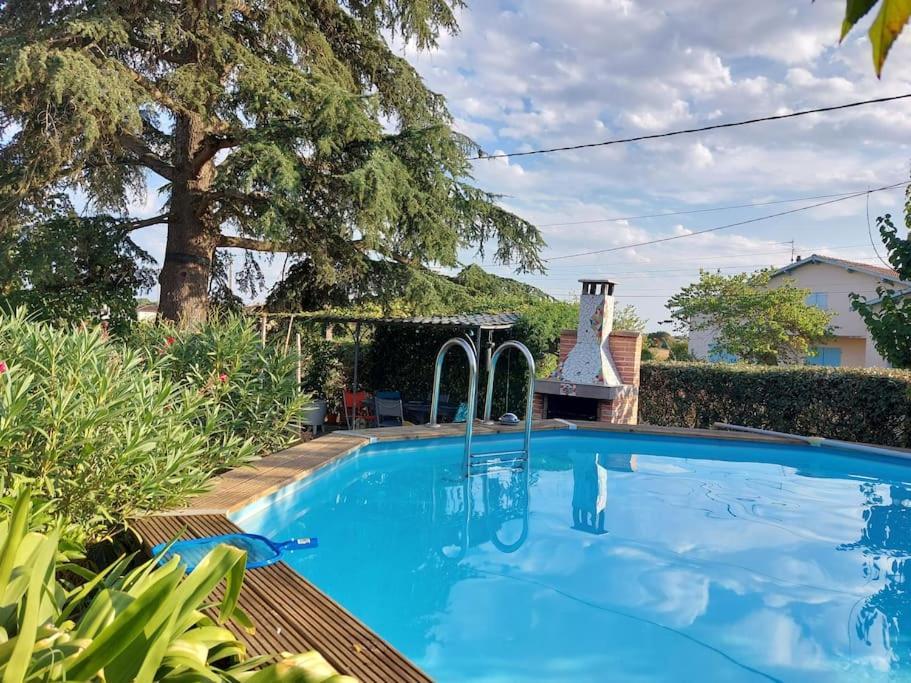 Villa De Charme Avec Piscine Saint-Jory Luaran gambar