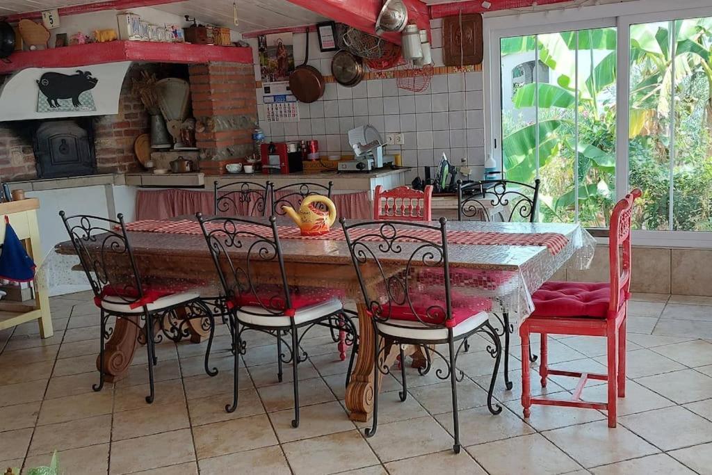 Villa De Charme Avec Piscine Saint-Jory Luaran gambar